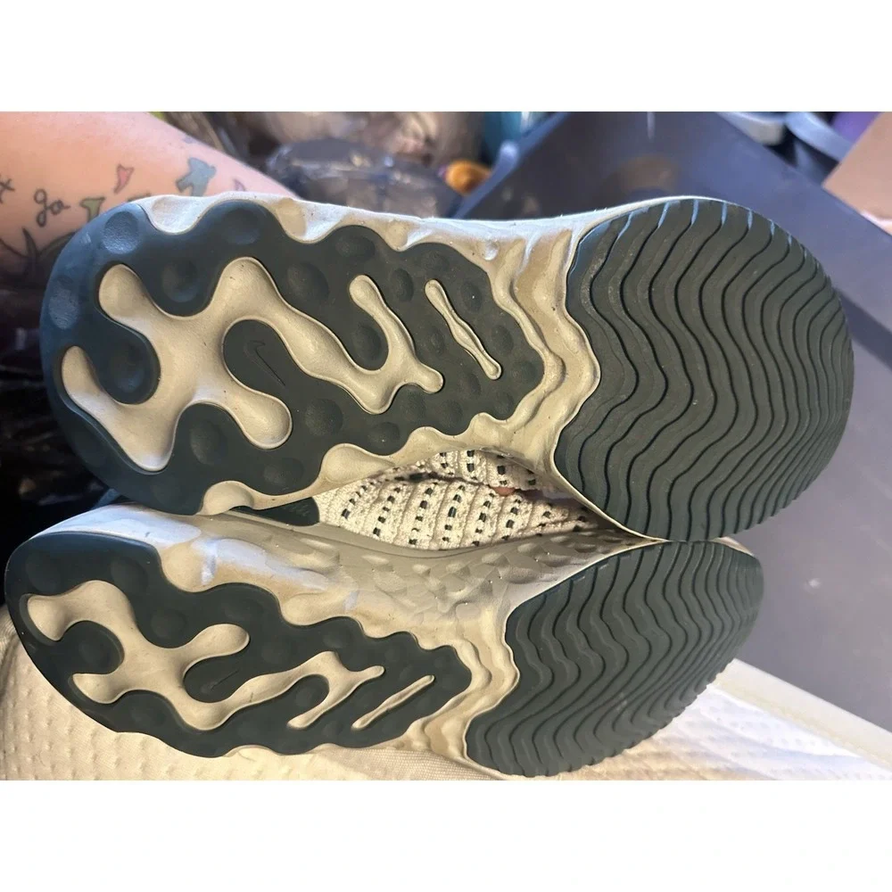 Nike React Phantom‎ Run Flyknit 2 Dark Teal White Green DO6698-001 Women's sz9